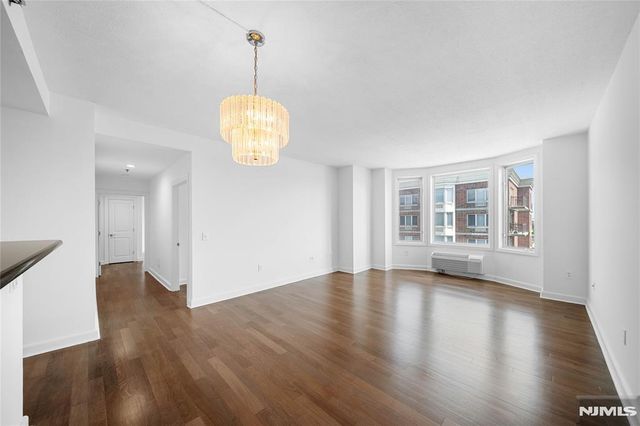 6408 City Place, Edgewater, NJ 07020