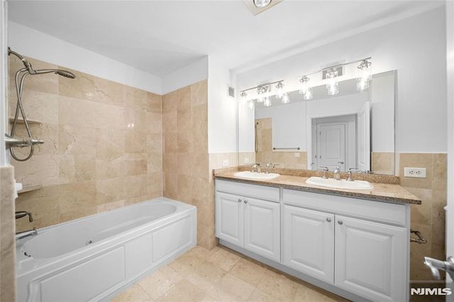 6408 City Place, Edgewater, NJ 07020