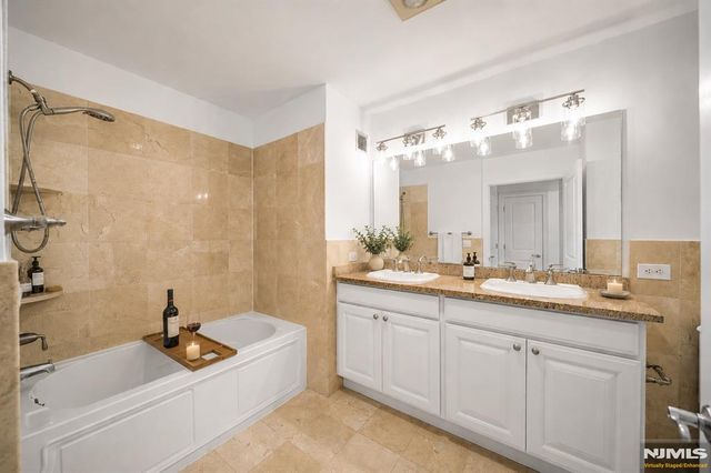 6408 City Place, Edgewater, NJ 07020