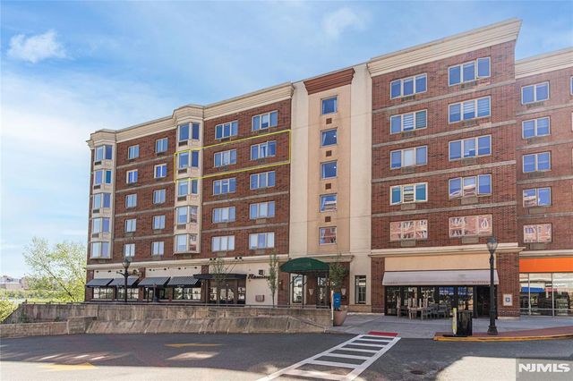 6408 City Place, Edgewater, NJ 07020