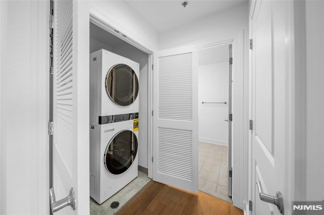 6408 City Place, Edgewater, NJ 07020