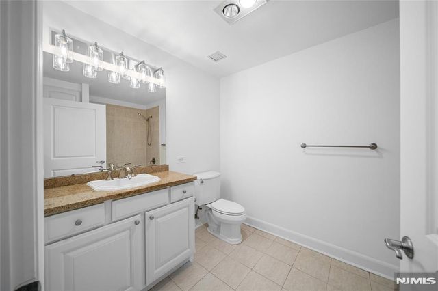 6408 City Place, Edgewater, NJ 07020