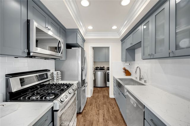 6537 Shady Gate 18, Yorba Linda, CA 92886