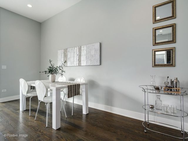 1224 W Ohio Street 3E, Chicago, IL 60642