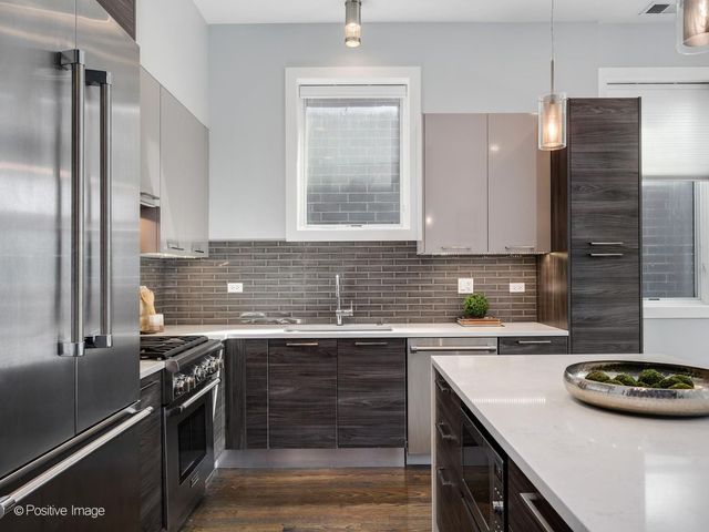 1224 W Ohio Street 3E, Chicago, IL 60642
