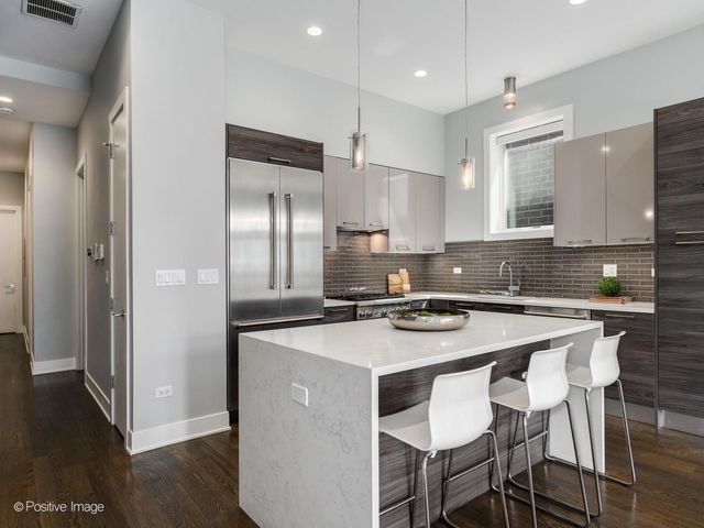 1224 W Ohio Street 3E, Chicago, IL 60642