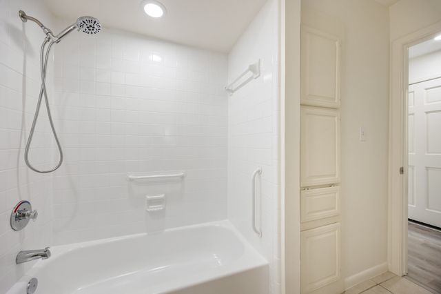 9807 Bent Branch Lane, Dallas, TX 75243