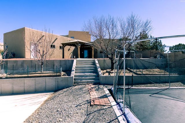 6809 Nagoya Road NE, Rio Rancho, NM 87144