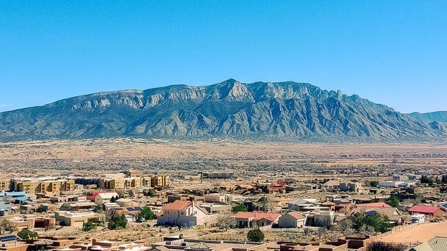 6809 Nagoya Road NE, Rio Rancho, NM 87144