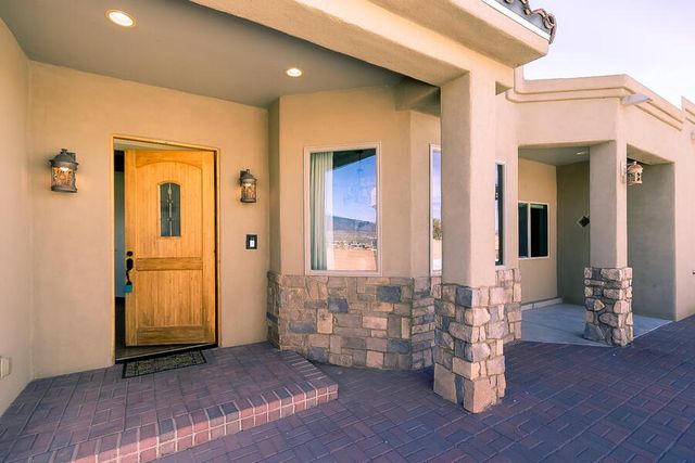 6809 Nagoya Road NE, Rio Rancho, NM 87144
