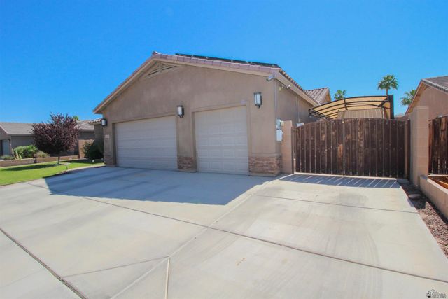 11297 S Helen Dr, Yuma, AZ 85367