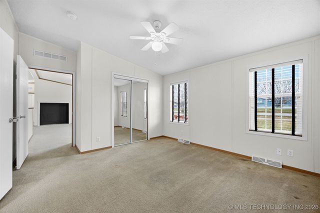 14022 S Crestview Road, Oologah, OK 74053