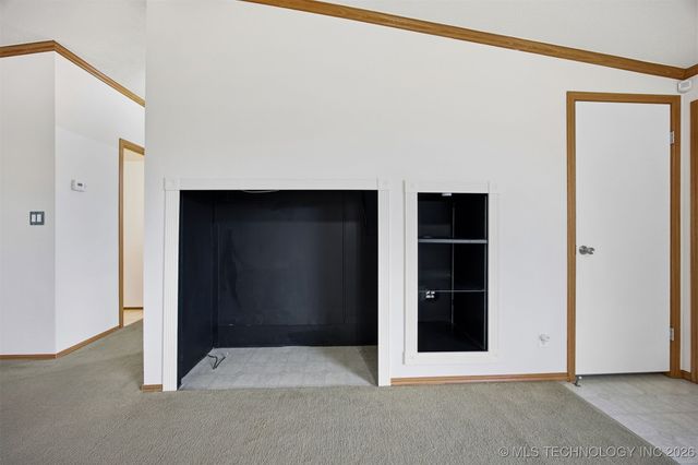 14022 S Crestview Road, Oologah, OK 74053