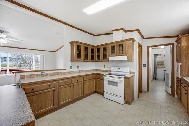 14022 S Crestview Road, Oologah, OK 74053