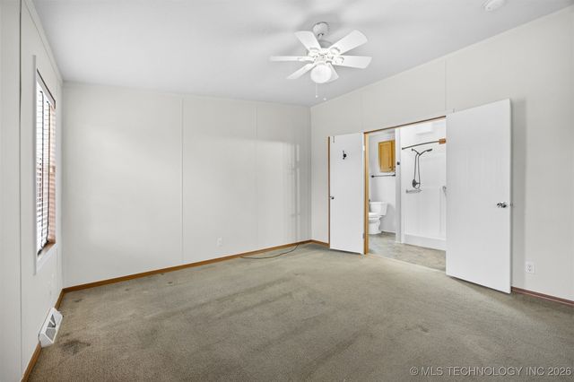 14022 S Crestview Road, Oologah, OK 74053