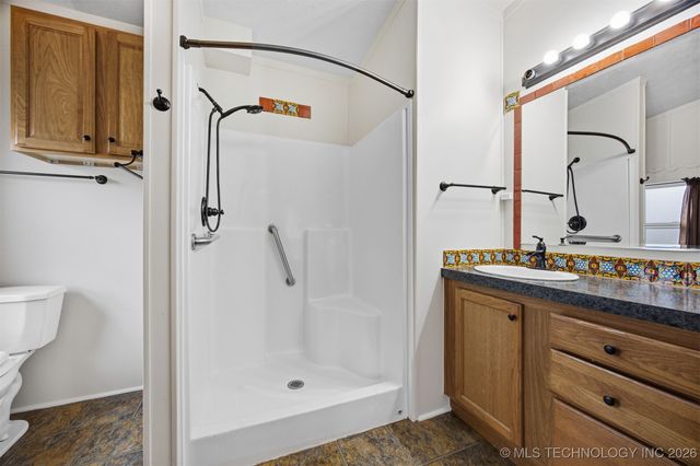 14022 S Crestview Road, Oologah, OK 74053