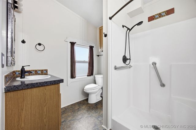 14022 S Crestview Road, Oologah, OK 74053