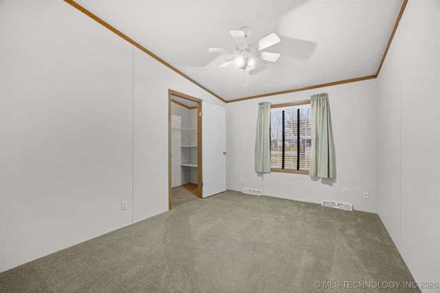 14022 S Crestview Road, Oologah, OK 74053