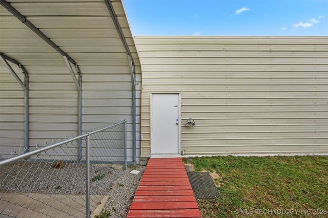 14022 S Crestview Road, Oologah, OK 74053