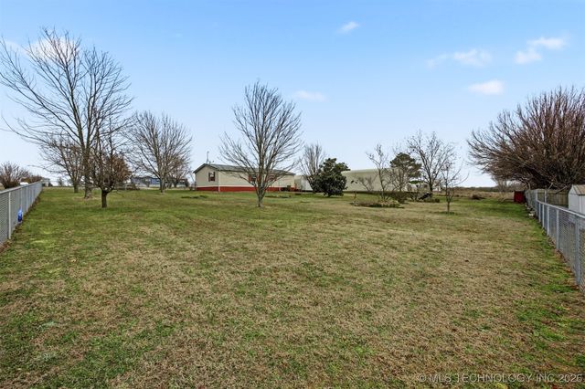 14022 S Crestview Road, Oologah, OK 74053