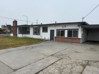 85 Paloma Avenue, Salinas, CA 93905