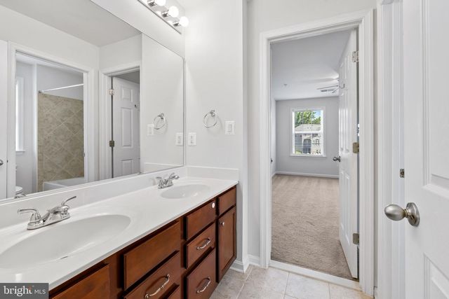 124 MOON CRADLE LN, Catonsville, MD 21228
