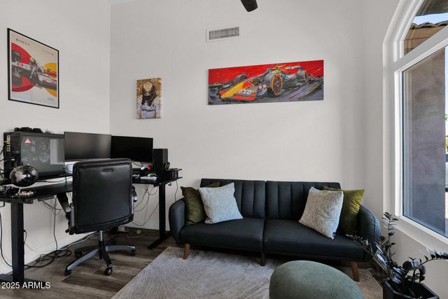 665 W MINTON Drive, Tempe, AZ 85282