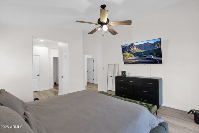 665 W MINTON Drive, Tempe, AZ 85282