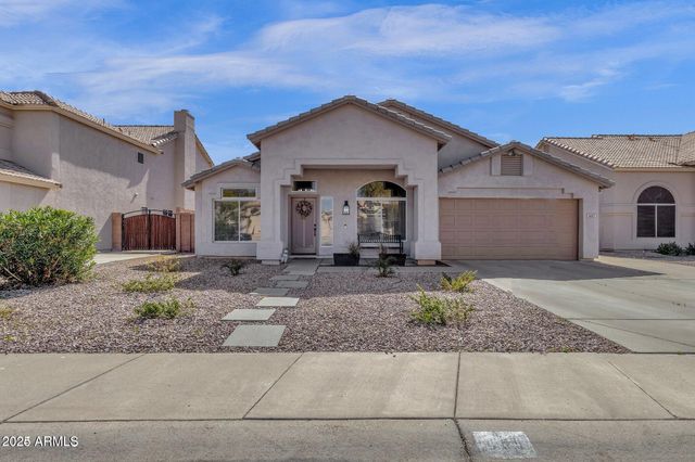 665 W MINTON Drive, Tempe, AZ 85282