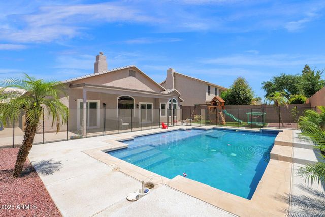 665 W MINTON Drive, Tempe, AZ 85282