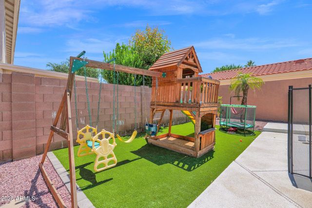 665 W MINTON Drive, Tempe, AZ 85282