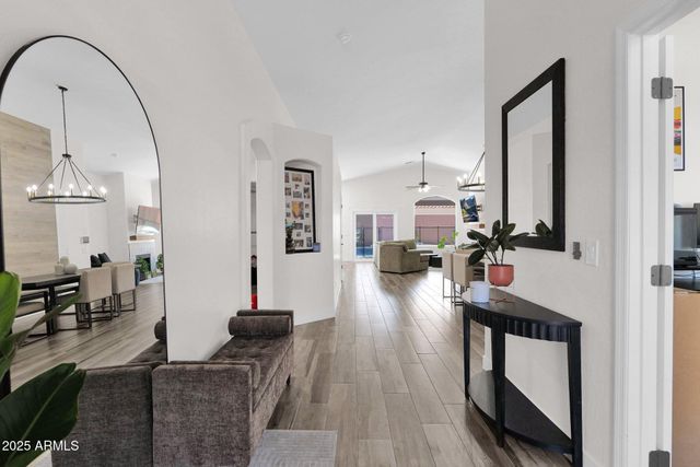 665 W MINTON Drive, Tempe, AZ 85282