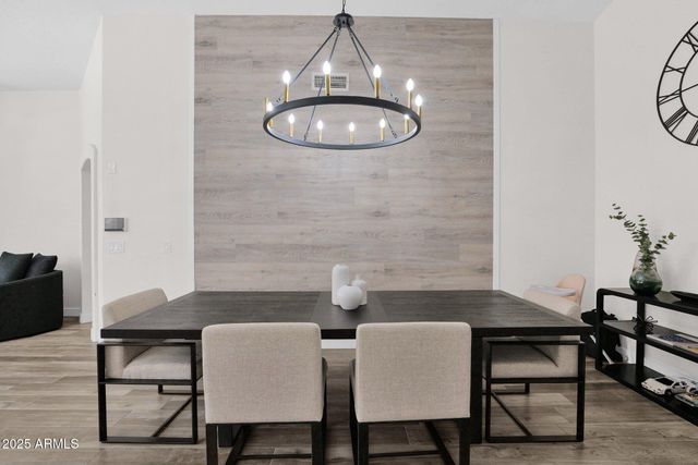 665 W MINTON Drive, Tempe, AZ 85282