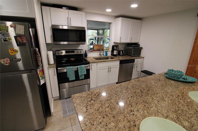 5802 GREENWOOD WAY, Holiday, FL 34690