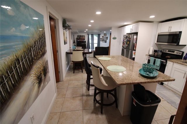 5802 GREENWOOD WAY, Holiday, FL 34690