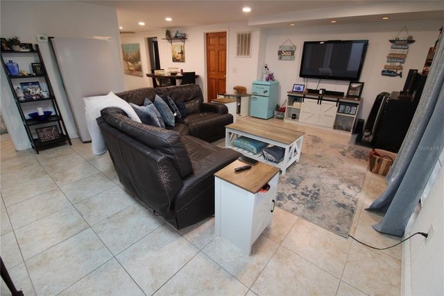 5802 GREENWOOD WAY, Holiday, FL 34690