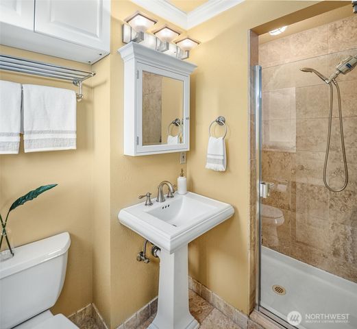 2416 NW 198th Street, Shoreline, WA 98177