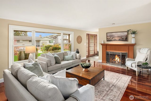 2416 NW 198th Street, Shoreline, WA 98177