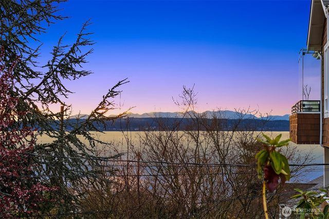 2416 NW 198th Street, Shoreline, WA 98177