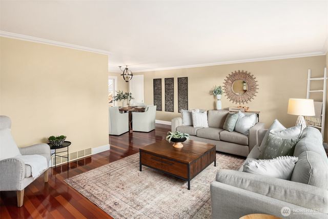 2416 NW 198th Street, Shoreline, WA 98177