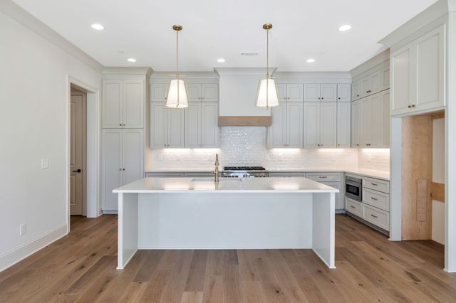 6037 Whitman Rd Unit 202, Franklin, TN 37064