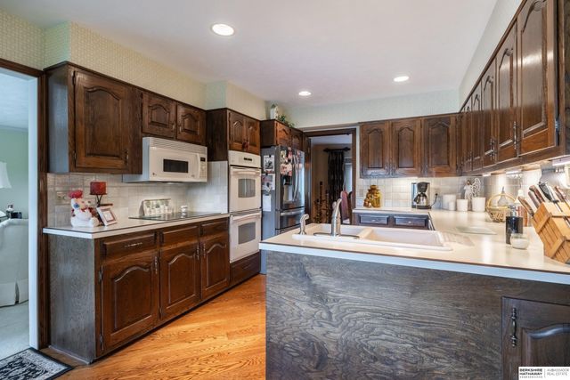 706 Martin Drive, Bellevue, NE 68005