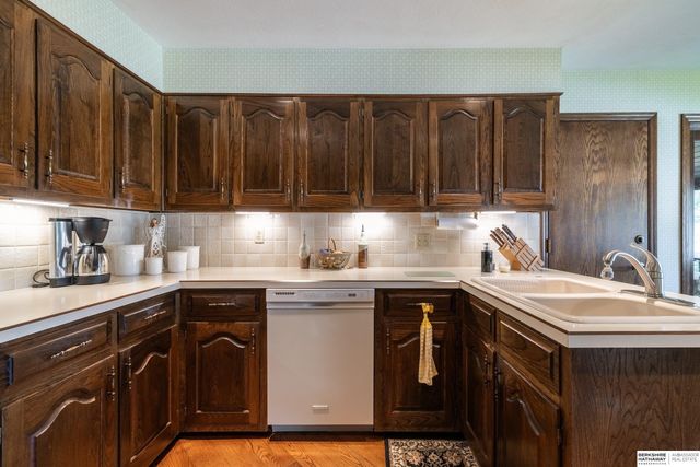 706 Martin Drive, Bellevue, NE 68005