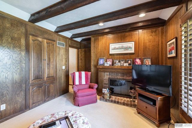 706 Martin Drive, Bellevue, NE 68005