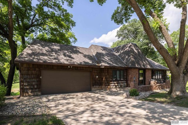706 Martin Drive, Bellevue, NE 68005