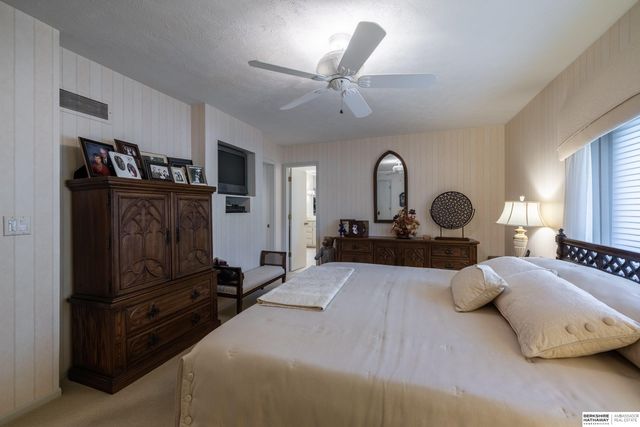 706 Martin Drive, Bellevue, NE 68005