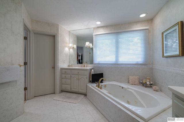 706 Martin Drive, Bellevue, NE 68005