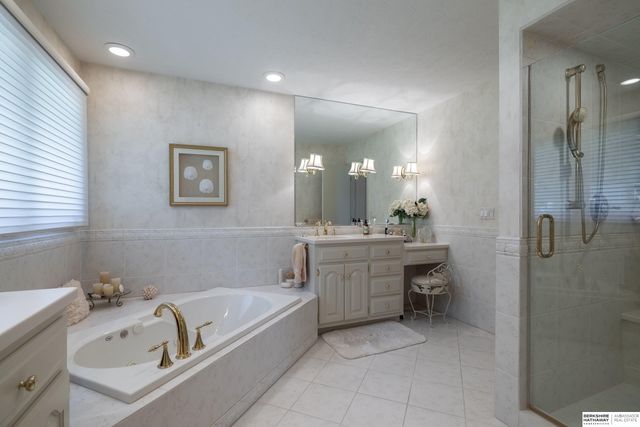 706 Martin Drive, Bellevue, NE 68005