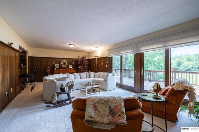706 Martin Drive, Bellevue, NE 68005