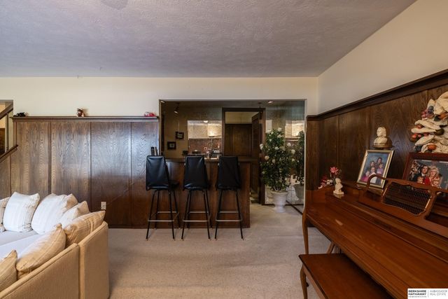 706 Martin Drive, Bellevue, NE 68005